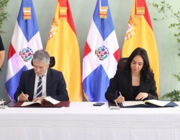 Rep&uacute;blica Dominicana firma tratado con Espa&ntilde;a para fortalecer la prevenci&oacute;n y detecci&oacute;n del crimen organizado
