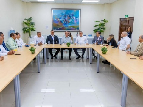 IDAC Y ANP SOSTIENEN ENCUENTRO Y ANUNCIAN INVERSIONES PARA FORTALECER EL SECTOR AERON&Aacute;UTICO