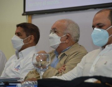 Administrador Bagr&iacute;cola pide a productores de San Juan unirse al Gobierno para desarrollar la provincia 