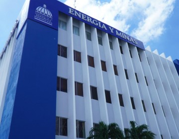 R&eacute;cords consecutivos de demanda validan la expansi&oacute;n del sistema el&eacute;ctrico dominicano