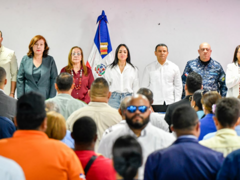 Mesa de Seguridad escucha a la comunidad y coordina respuestas en Santiago Oeste