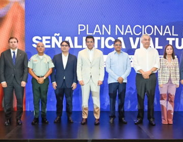 Turismo y RD Vial lanzan plan nacional de se&ntilde;al&eacute;tica tur&iacute;stica
