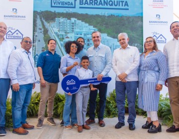 Presidente Abinader Entrega m&aacute;s 150 Viviendas en Santiago e inaugura moderna planta de tratamiento de agua potable.