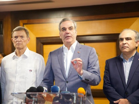 Presidente Abinader califica de estrat&eacute;gica su visita a Guyana y asegura su crecimiento econ&oacute;mico 