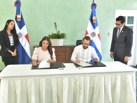 INDEX y Spain Business School acuerdan facilidades para la formaci&oacute;n profesional de los dominicanos residentes en el exterior
