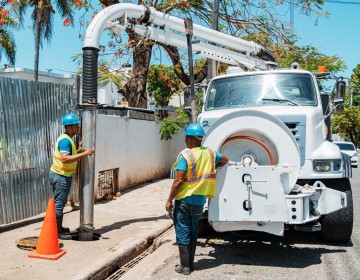 Ayuntamiento del Distrito Nacional realiza labores preventivas ante posible paso de la tormenta tropical Brett