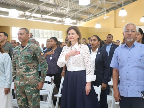 Vicepresidenta Pe&ntilde;a deja inaugurado campamento de Rob&oacute;tica Educativa 2023