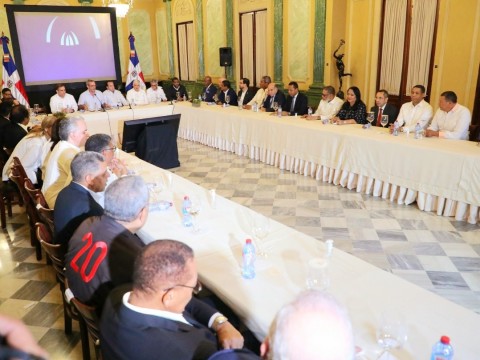 Delegaci&oacute;n dominicana se reunir&aacute; con congresistas en Washington para tratar tema Hait&iacute;