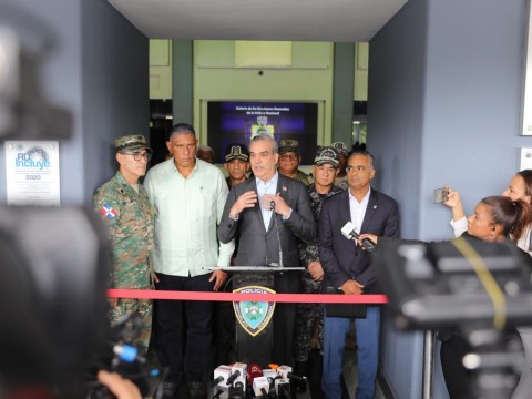 Presidente Abinader informa captura de cinco delicuentes "tops"