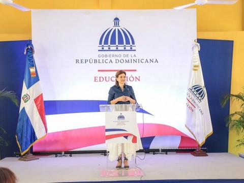 Gobierno entrega tres escuelas primarias en La Romana, Monte Plata y San Crist&oacute;bal garantizando educaci&oacute;n de calidad a 2,205 estudiantes