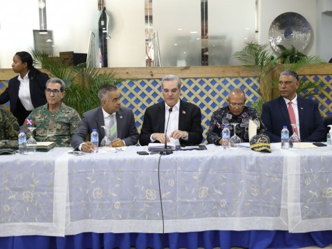 Presidente Abinader encabeza reuni&oacute;n de seguimiento al Plan de Seguridad Ciudadana