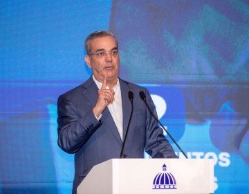 Abinader afirma que el 23.4% es la tasa de pobreza m&aacute;s baja de la historia&nbsp;