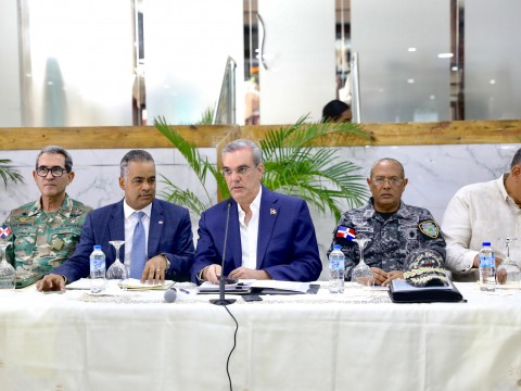 Presidente Abinader encabeza reuni&oacute;n de seguimiento al Plan de Seguridad Ciudadana