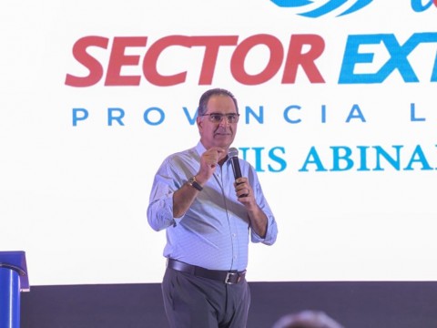 Sector Externo Ola realiza marcha caravana en Hato Mayor en apoyo a sus candidatos municipales
