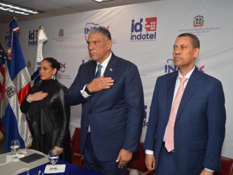 Indotel lanza en NY plan de alfabetizaci&oacute;n digital