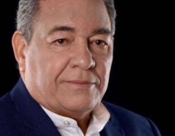 Haime Thom&aacute;s saluda autorizaci&oacute;n a cl&iacute;nicas de Santiago para hacer anal&iacute;tica