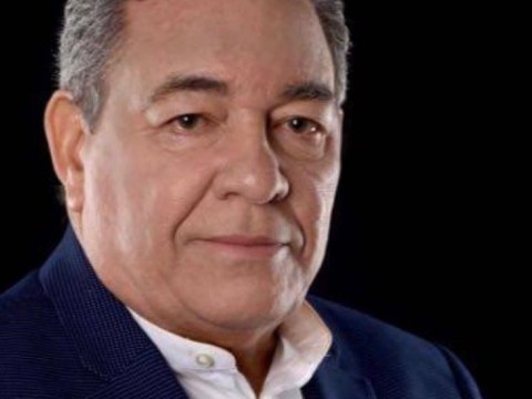 Haime Thom&aacute;s saluda autorizaci&oacute;n a cl&iacute;nicas de Santiago para hacer anal&iacute;tica