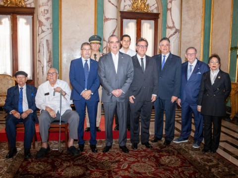 Presidente Abinader juramenta comisi&oacute;n para la puesta en funcionamiento del Museo Hist&oacute;rico de la Gesta de Abril