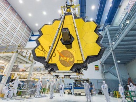Telescopio James Webb env&iacute;a primera foto unificada de una estrella lejana