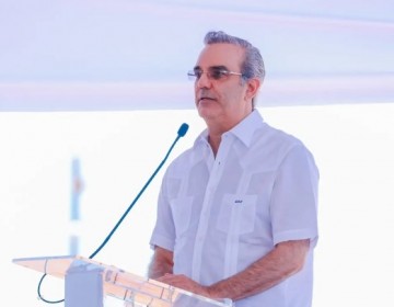 Gobierno dice relanzar&aacute; sector acu&iacute;cola; invertir&aacute; $250 MM