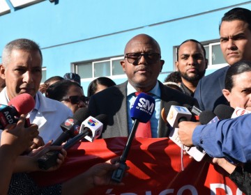 Colegio M&eacute;dico exige respuesta tras apresamiento de de pediatra en el Robert Reid Cabral