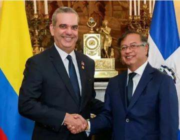 Luis Abinader se reuni&oacute; con el presidente Petro