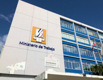 Ministerio de Trabajo reitera D&iacute;a de la Constituci&oacute;n no se cambia