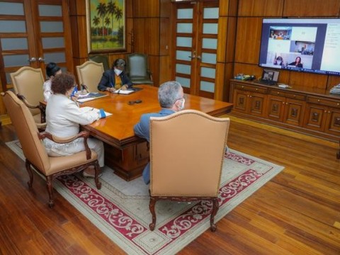 Miriam Germ&aacute;n y embajadora EE.UU. tratan sobre combate al narcotr&aacute;fico y crimen organizado