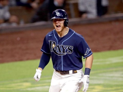Leones del Escogido contratan al utility Mike Brosseau