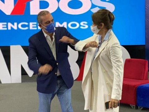 Luis Abinader lamenta fallecimiento de madre de Milagros Germ&aacute;n