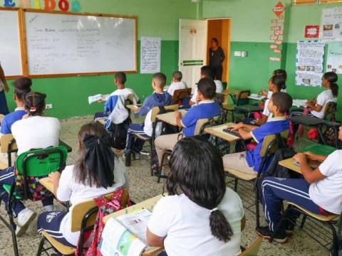 Programa Con Base mejora el desempe&ntilde;o del 63 % de alumnos