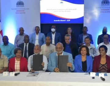 Educaci&oacute;n y ADP acuerdan un aumento salarial del 10%