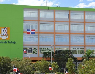 39,547 Empresas solicitaron suspensi&oacute;n de 686,547 trabajadores al ministerio de trabajo 
