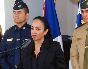 Ministra de Interior y Polic&iacute;a: "Si un agente policial actu&oacute; mal, tendr&aacute; que responder ante la ley"
