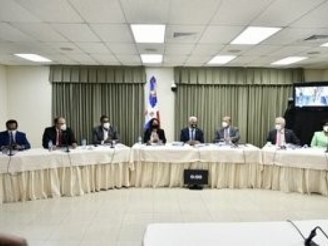 Proceso de entrevistas a aspirantes a pleno JCE durar&iacute;a tres semanas