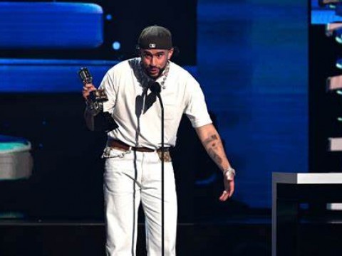 Bad Bunny agradece a RD en Premios Billboard de la M&uacute;sica Latina por el apoyo en su carrera