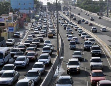 Tapones roban entre dos y cuatro horas al d&iacute;a a los capitale&ntilde;os