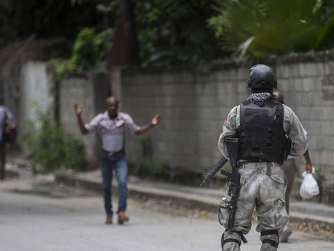 La capital de Hait&iacute; contin&uacute;a sumida en una ola de violencia tras un nuevo tiroteo en Martissant