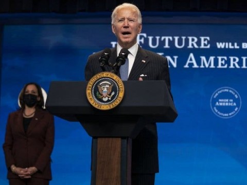 Ante lluvias de criticas Joe Biden sale en defensa de sus decretos presidenciales