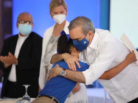 Lo pide Luis Abinader de regalo por su cumplea&ntilde;os