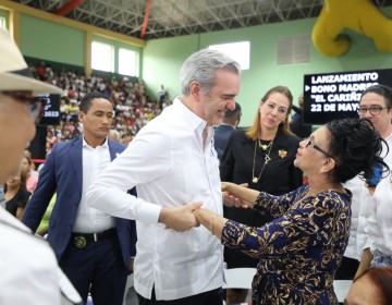 Presidente Abinader anuncia cari&ntilde;ito para mam&aacute;, un bono que impactar&aacute; a un mill&oacute;n de madres