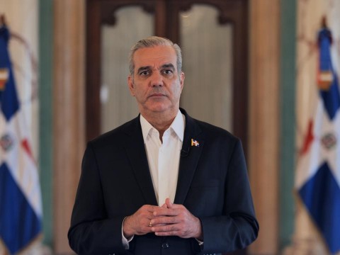 Presidente Abinader afirma que el pa&iacute;s est&aacute; preparado para enfrentar el impacto de la crisis internacional del petr&oacute;leo y que el Gobierno se mantendr&aacute; vigilante ante el alza de precios para proteger a las familias dominicanas