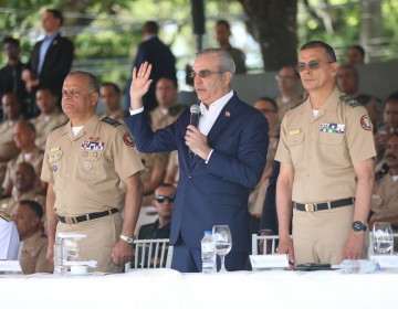 Presidente Abinader encabeza graduaci&oacute;n de 820 nuevos soldados del Ej&eacute;rcito de Rep&uacute;blica Dominicana