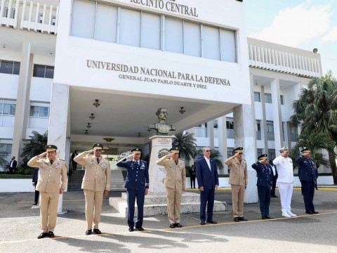 Presidente Abinader encabeza graduaci&oacute;n y toma juramento de nuevos agentes de la sexta promoci&oacute;n del Cuerpo Especializado en Seguridad Aeroportuaria y Aviaci&oacute;n Civil (CESAC)