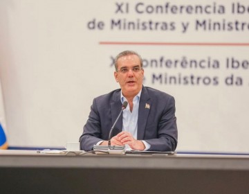 Abinader firma extradici&oacute;n de dominicanos se&ntilde;alados por narcotr&aacute;fico en EEUU