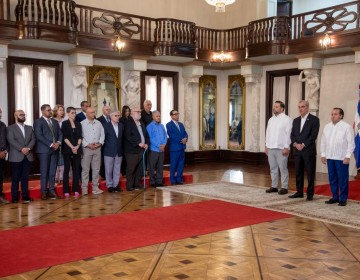 Presidente Abinader juramenta comit&eacute; gestor del Observatorio Ambiental; se refuerza compromiso del Gobierno con gesti&oacute;n ambiental participativa, transparente y orientada a la sostenibilidad