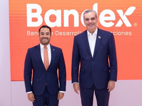 Presidente Abinader visita el Bandex