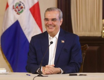 Presidente Luis Abinader viajar&aacute; este viernes para participar en cumbre de alto nivel convocada por Donald Trump en Miami