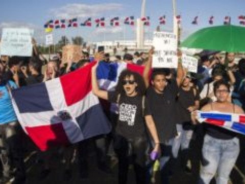 &iexcl;Lo Ultimo! J&oacute;venes que protestaron frente a la plaza de la bandera realizar&aacute;n su propia mesa del dialogo con partidos pol&iacute;ticos 