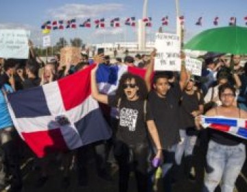 &iexcl;Lo Ultimo! J&oacute;venes que protestaron frente a la plaza de la bandera realizar&aacute;n su propia mesa del dialogo con partidos pol&iacute;ticos 